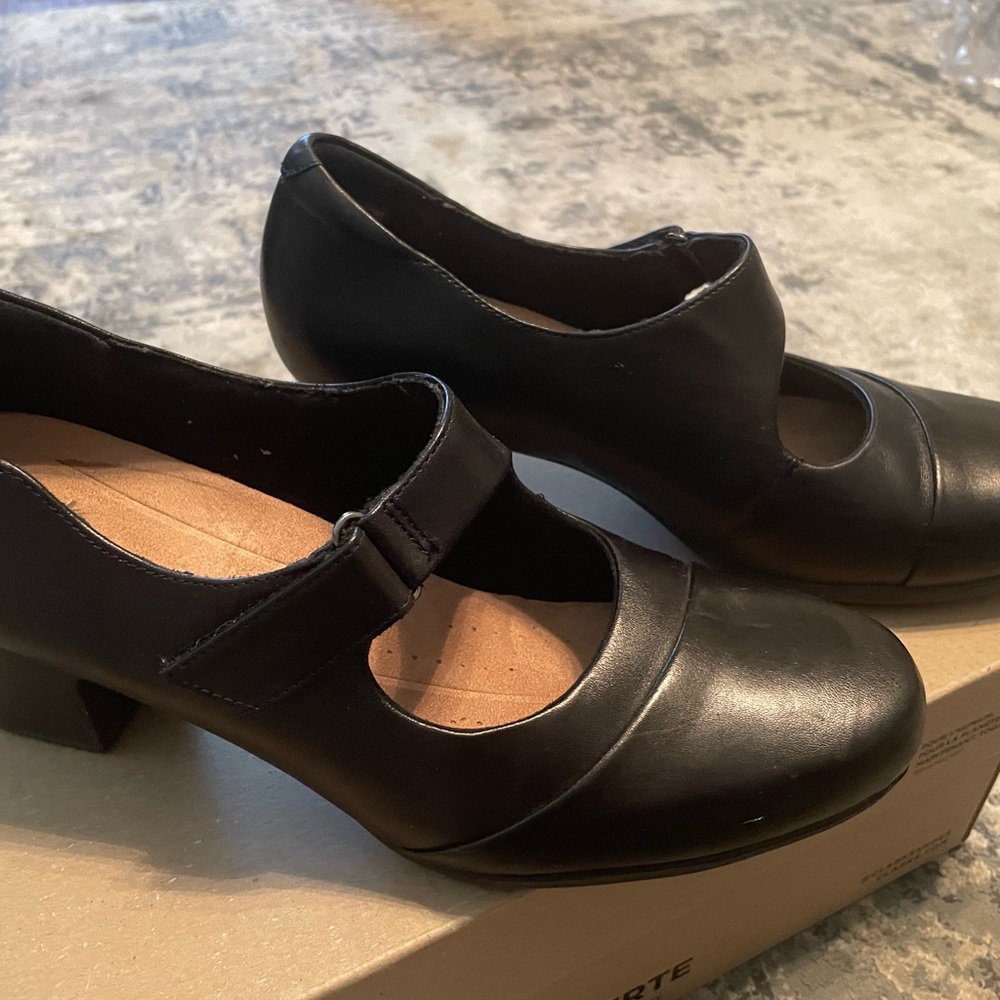 Clarks Mary Jane style Rosalyn Wren size 10m 10644 style number original box